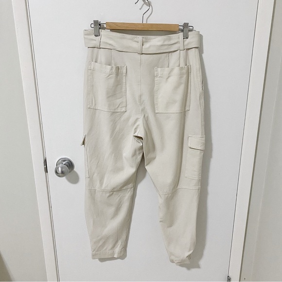 Banana Republic Slim Refined Stretch High Rise Cargo Pant Cream/White size 6 - Picture 7 of 15